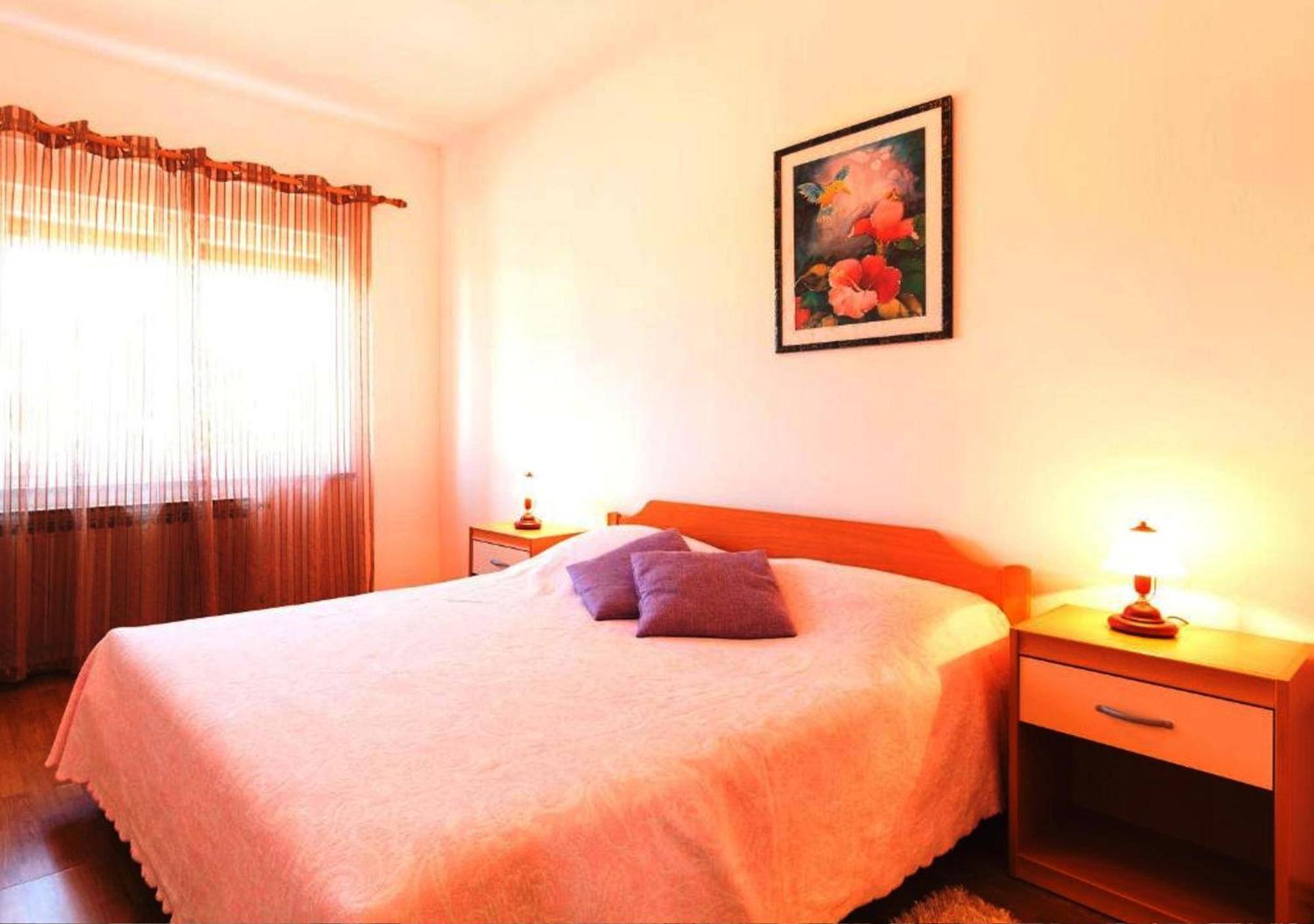 Renata Mare Apartments โรวีน ภายนอก รูปภาพ