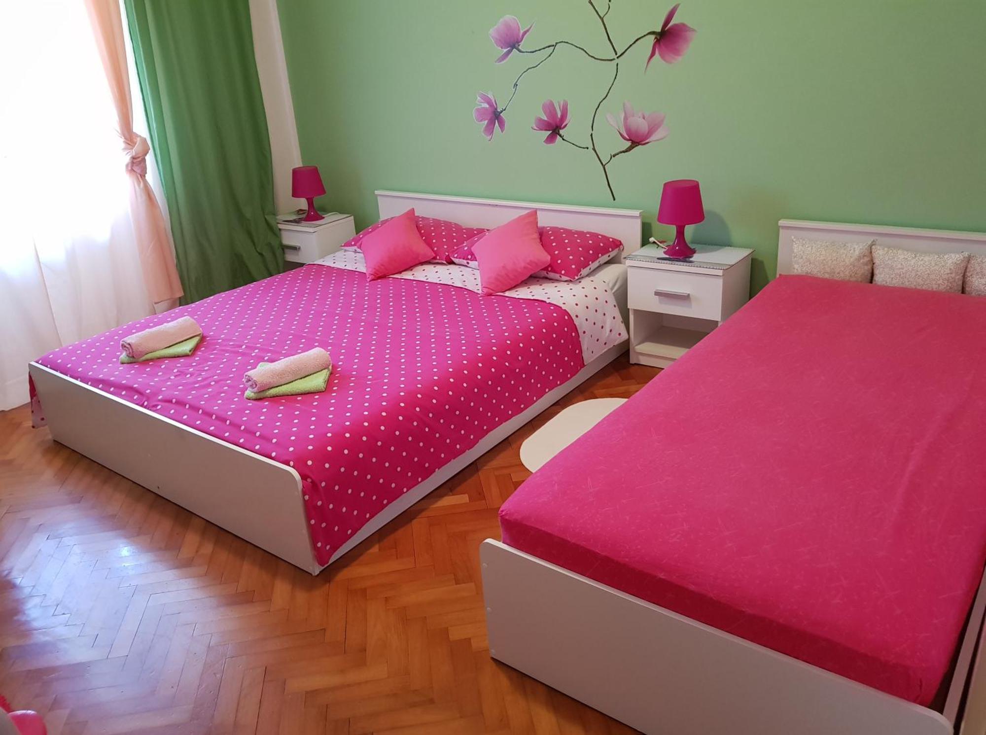 Renata Mare Apartments โรวีน ภายนอก รูปภาพ
